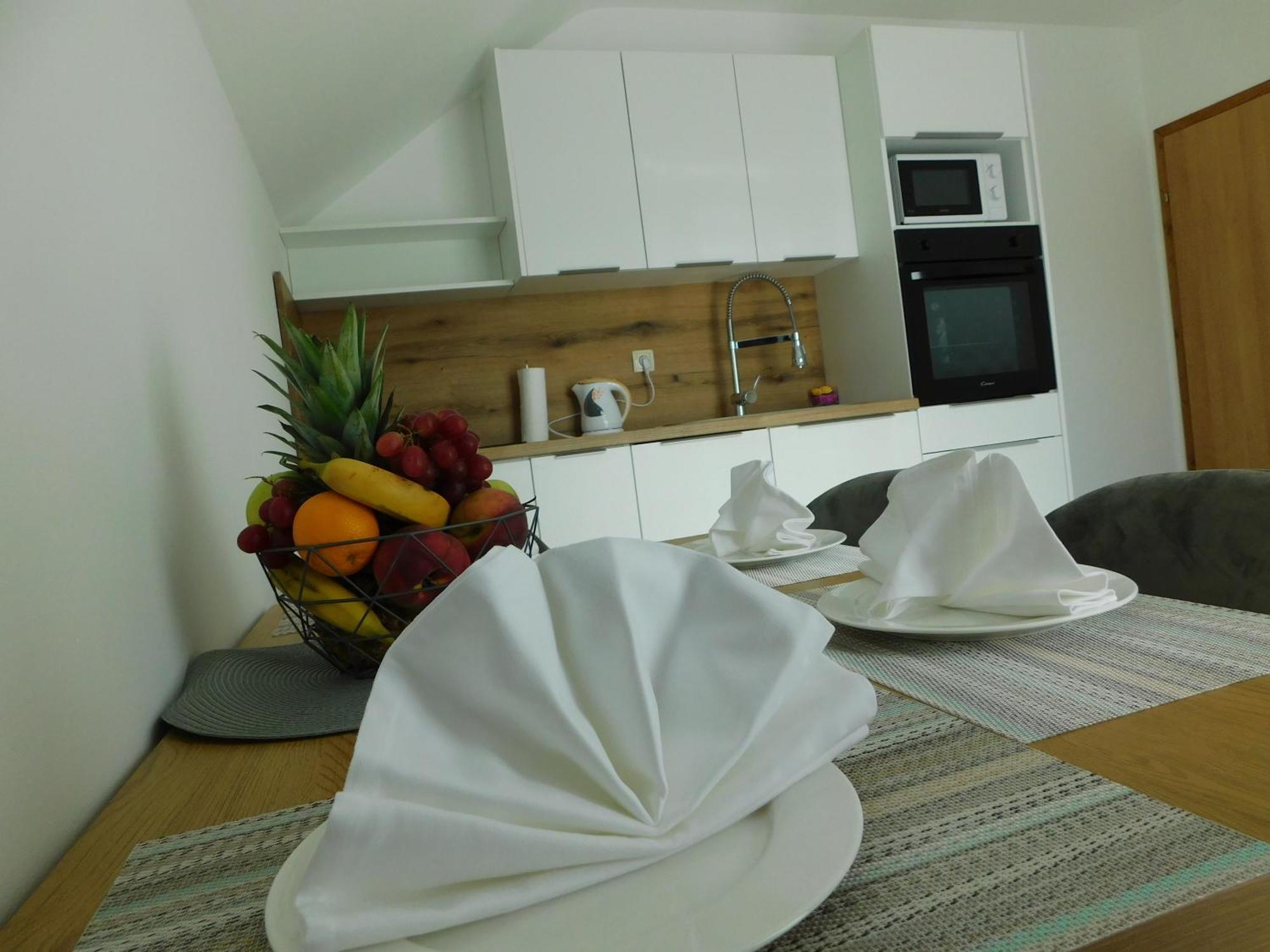 Apartman Nativis Otočac Buitenkant foto