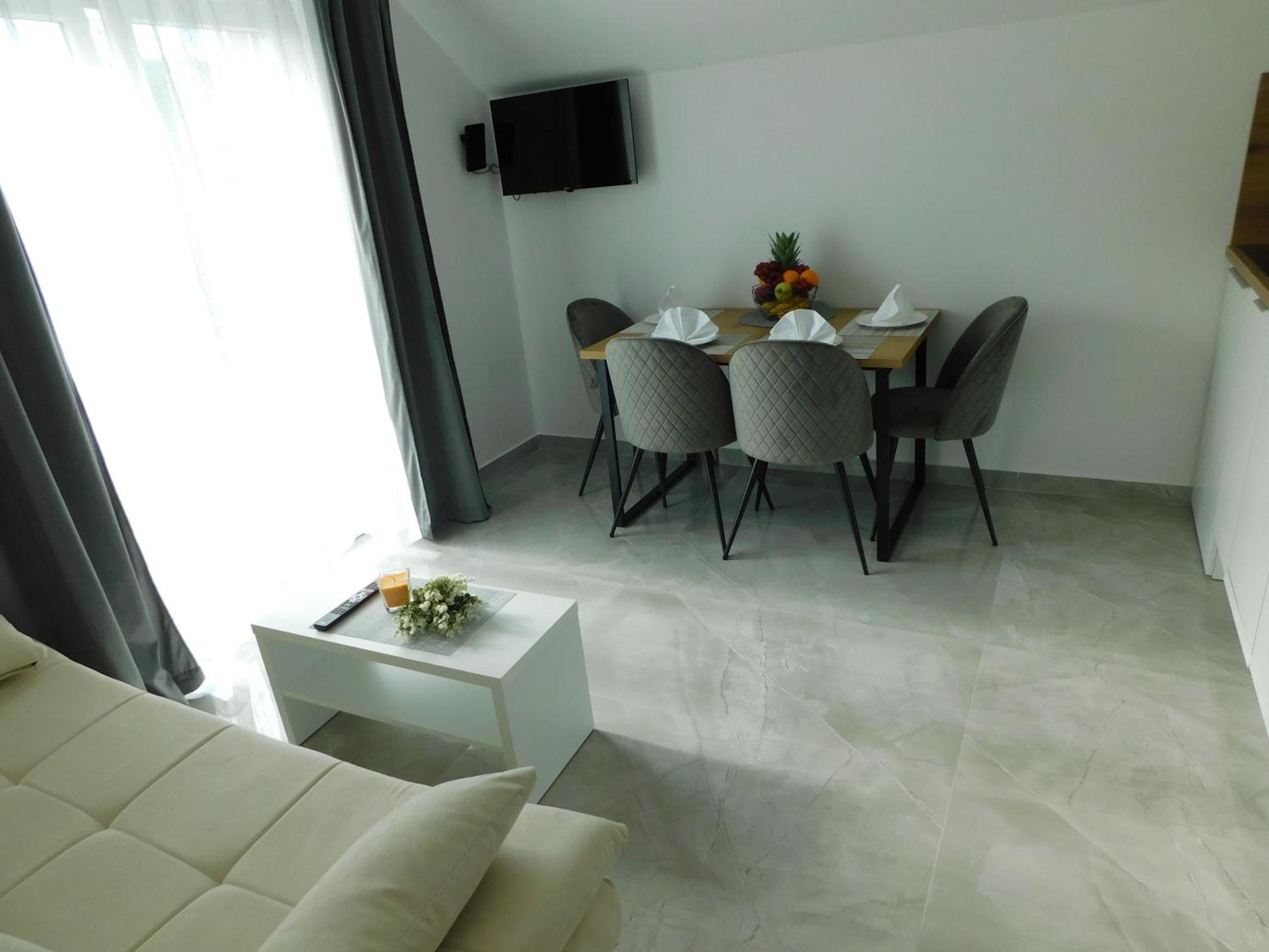 Apartman Nativis Otočac Buitenkant foto