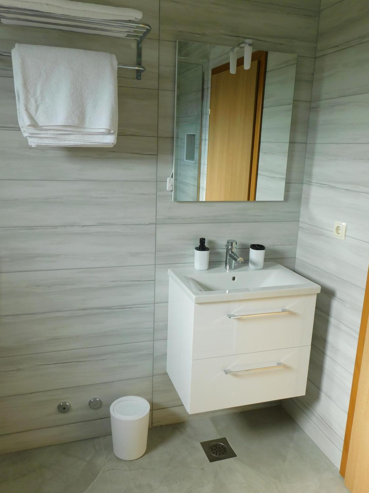 Apartman Nativis Otočac Buitenkant foto