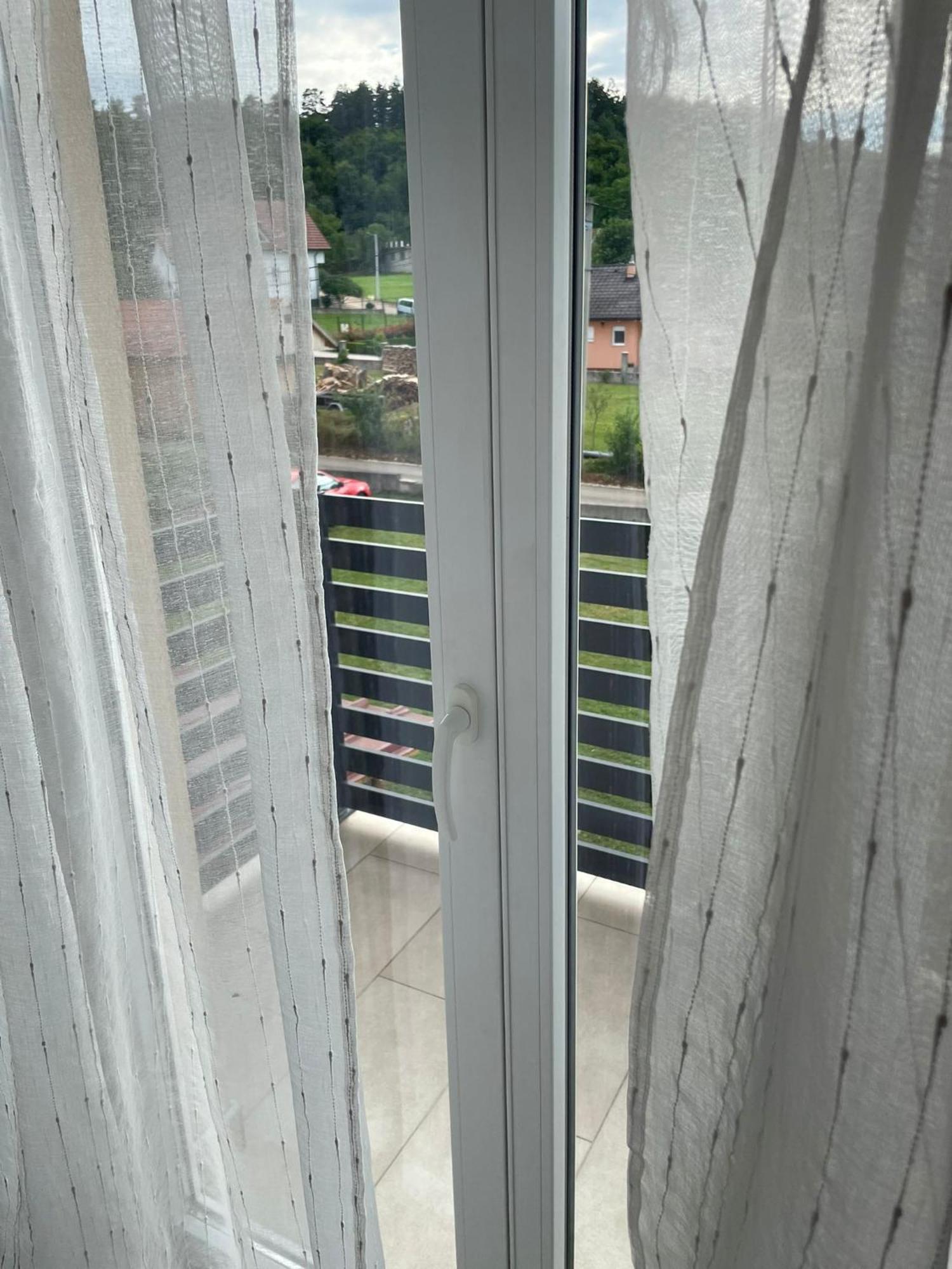 Apartman Nativis Otočac Buitenkant foto